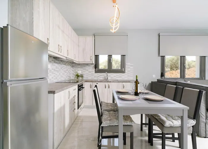 Apartament Antoneli Grove *